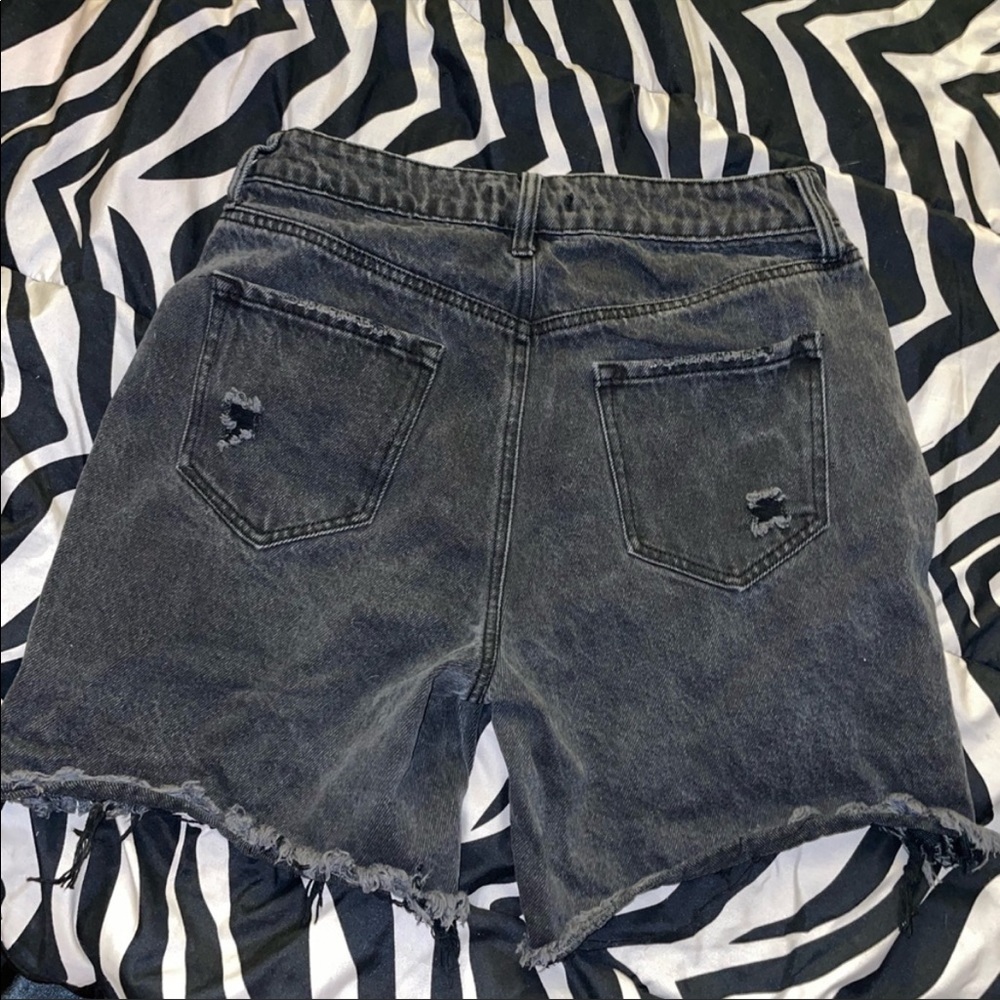 Bundle of 2! Fashionnova Jean shorts - Picture 8 of 8